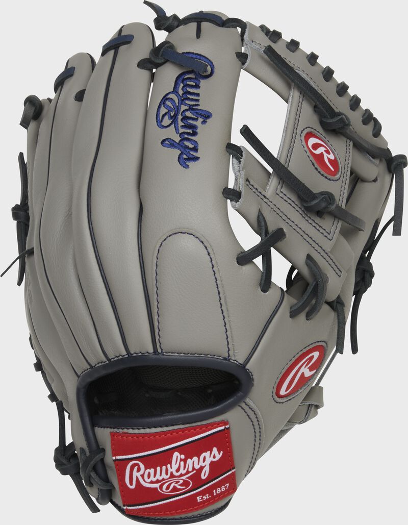 MLB Life on X: Francisco Lindor's custom transparent glove is