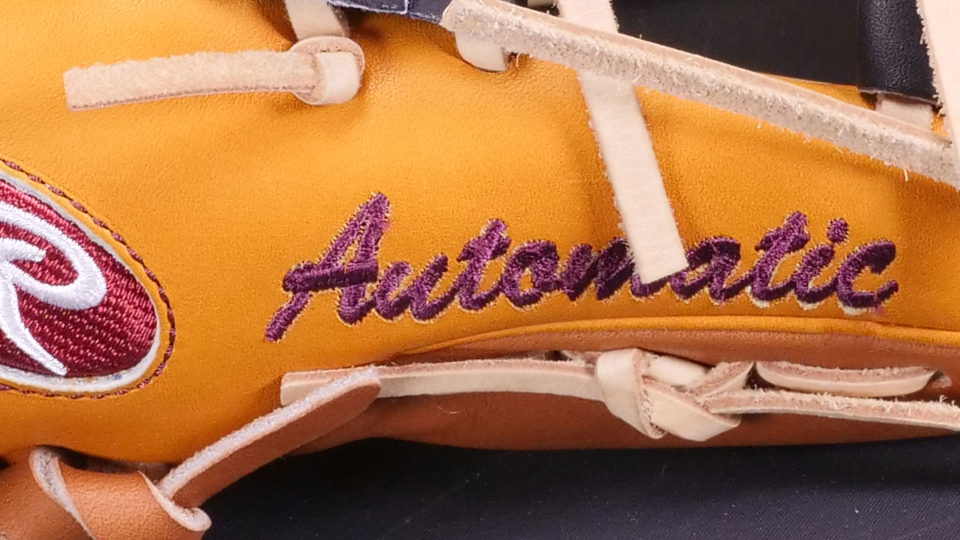 Custom Gloves for Baseball and Softball :: Rawlings.com